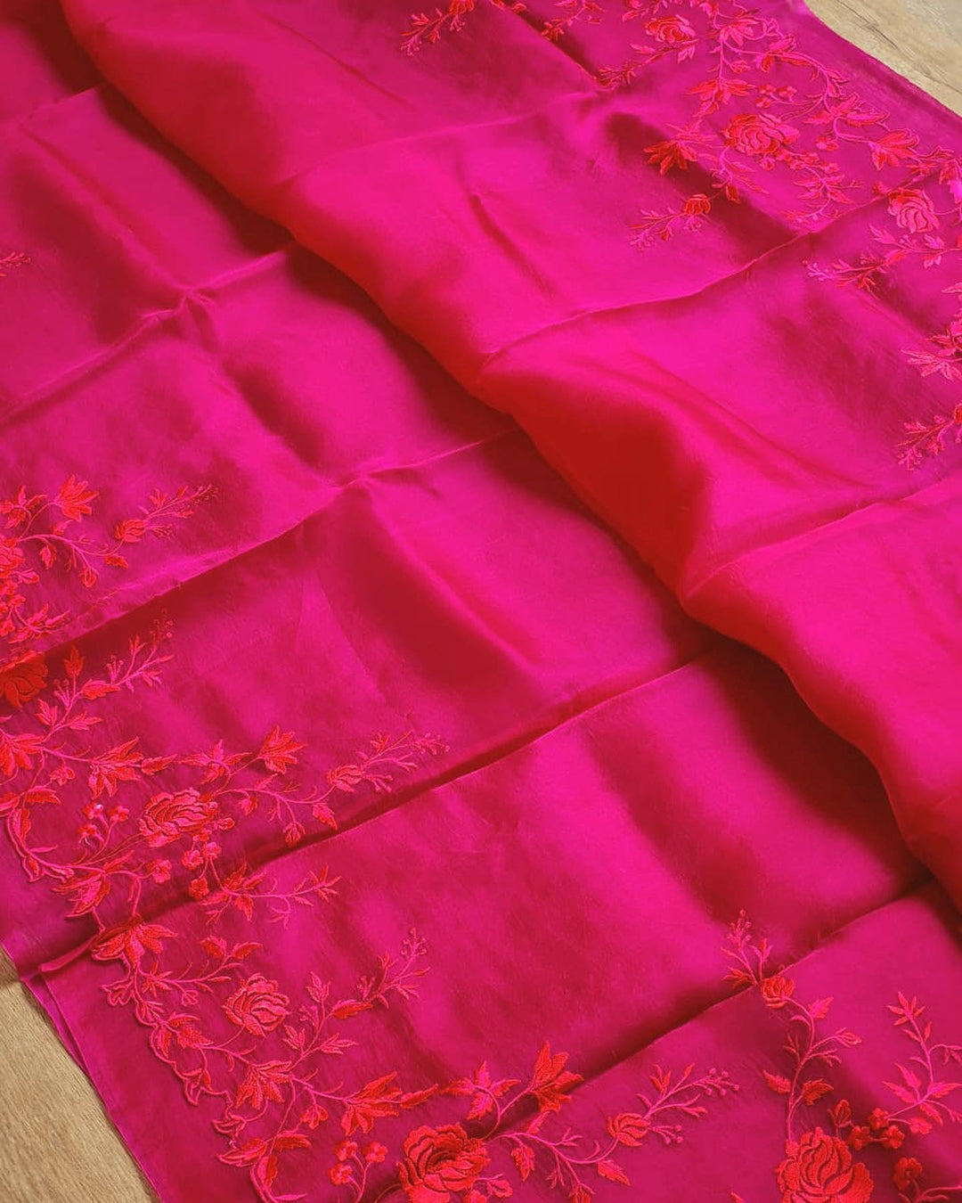 RUKHSAR-RED organza scalloped embroidery saree