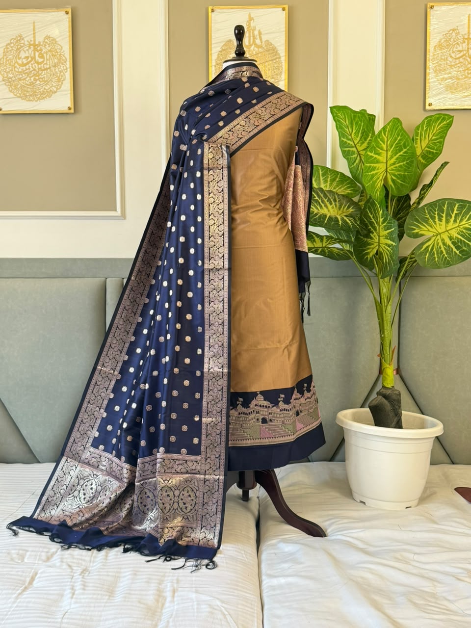 SHEHNAZ-MUSTARD NAVY