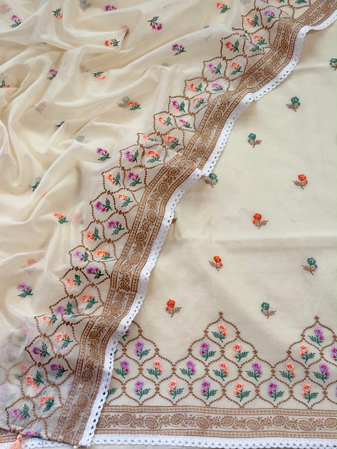 Jaali Garden ivory mul chanderi embroidered suit set