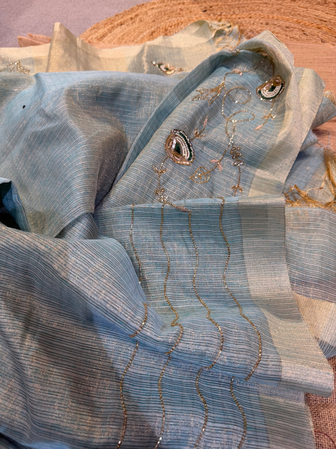 MATHIGA-TISSUE LINEN HANDWORK