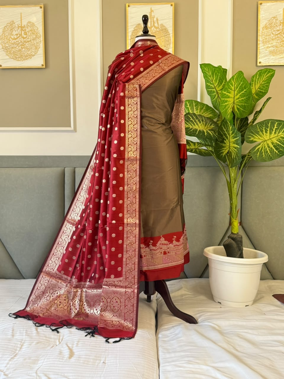 SHEHNAZ-BROWN MAROON