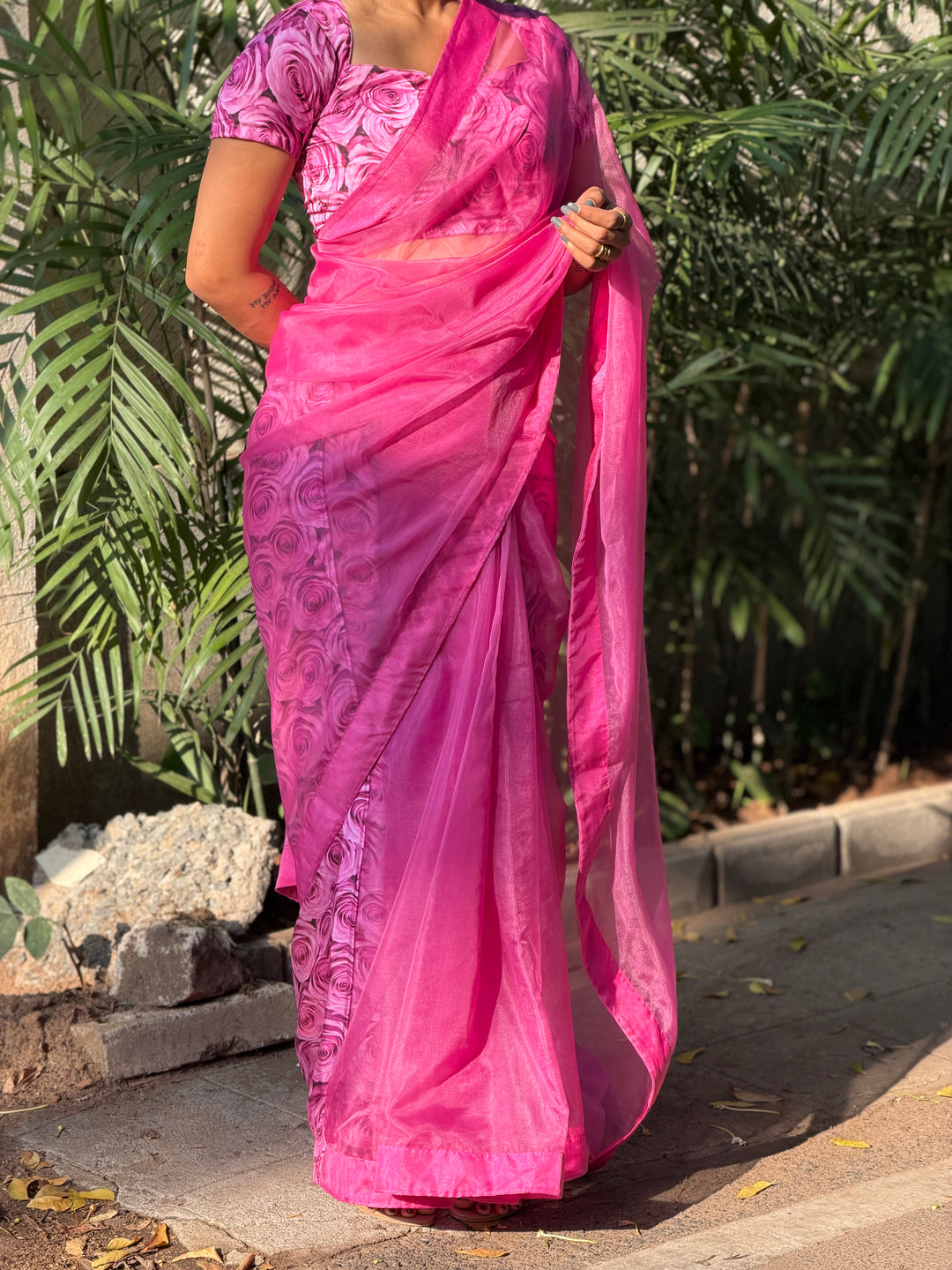 ZOYA ROSE WHISPER LUXE