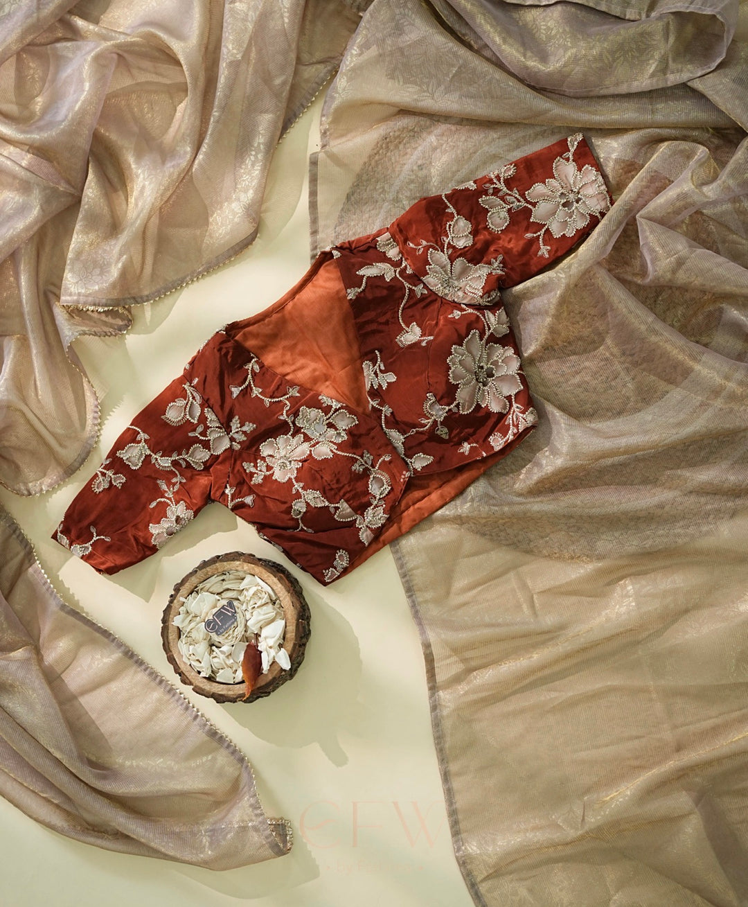 SAINA LUXE - PRE ORDER