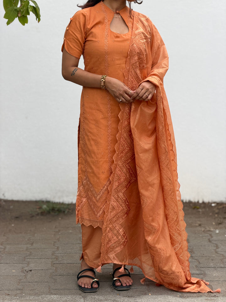 RUST ZARIYA SUIT