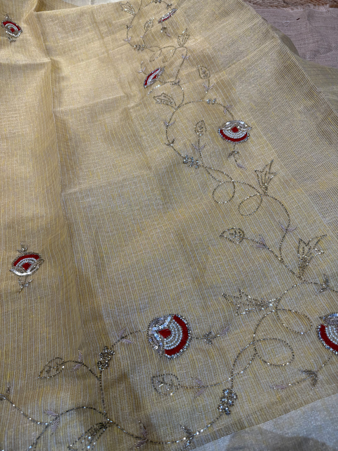 FAHIDA-TISSUE LINEN HANDWORK