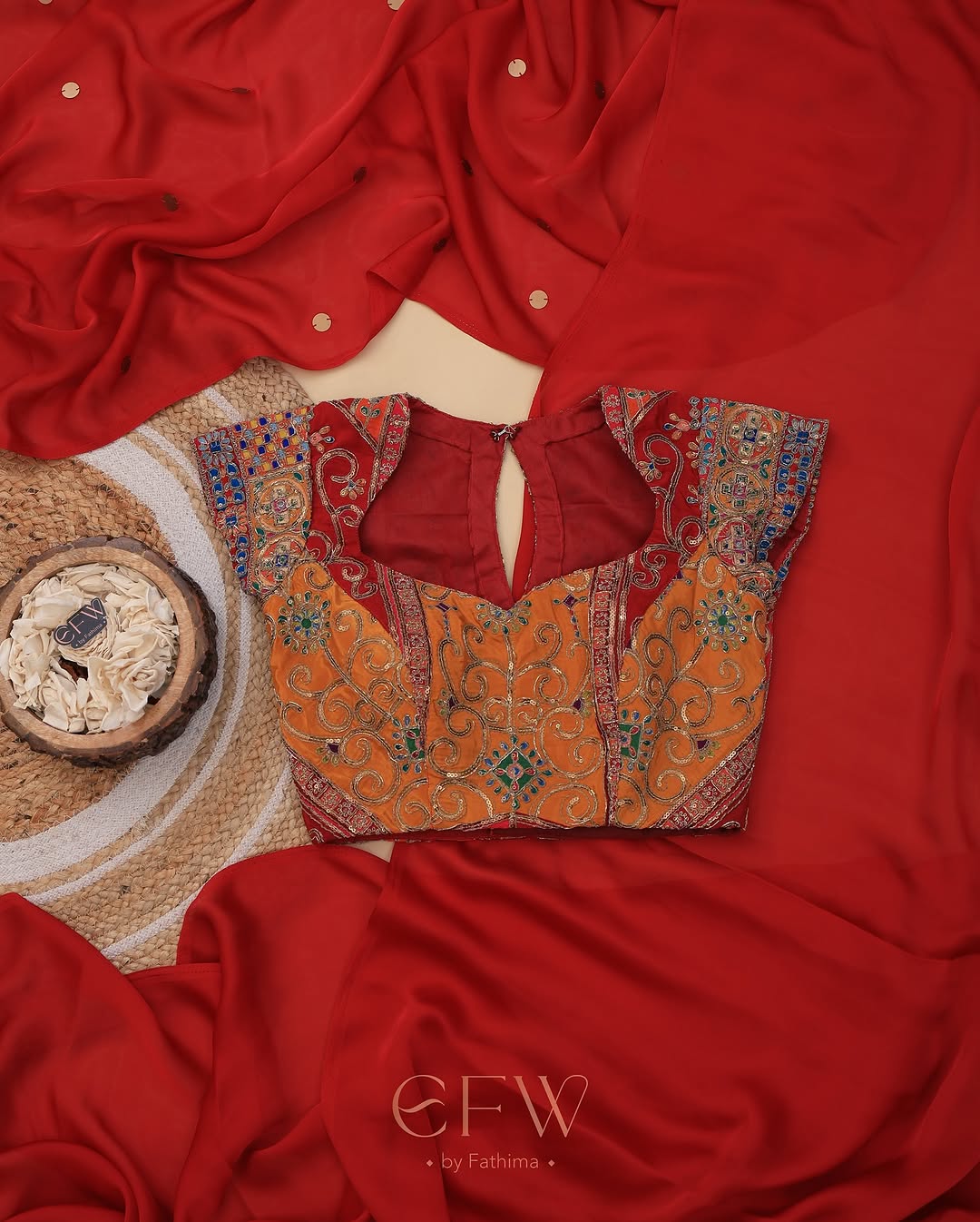 SAARA LUXE-ELBOW WDIT