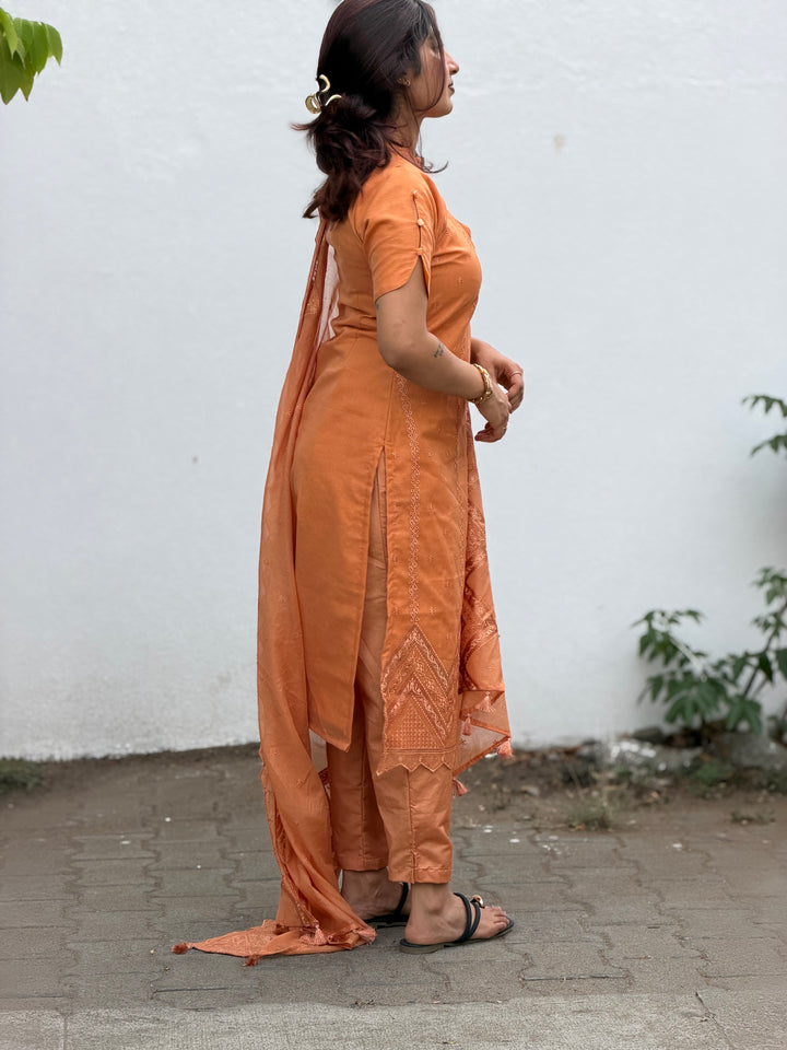 RUST ZARIYA SUIT