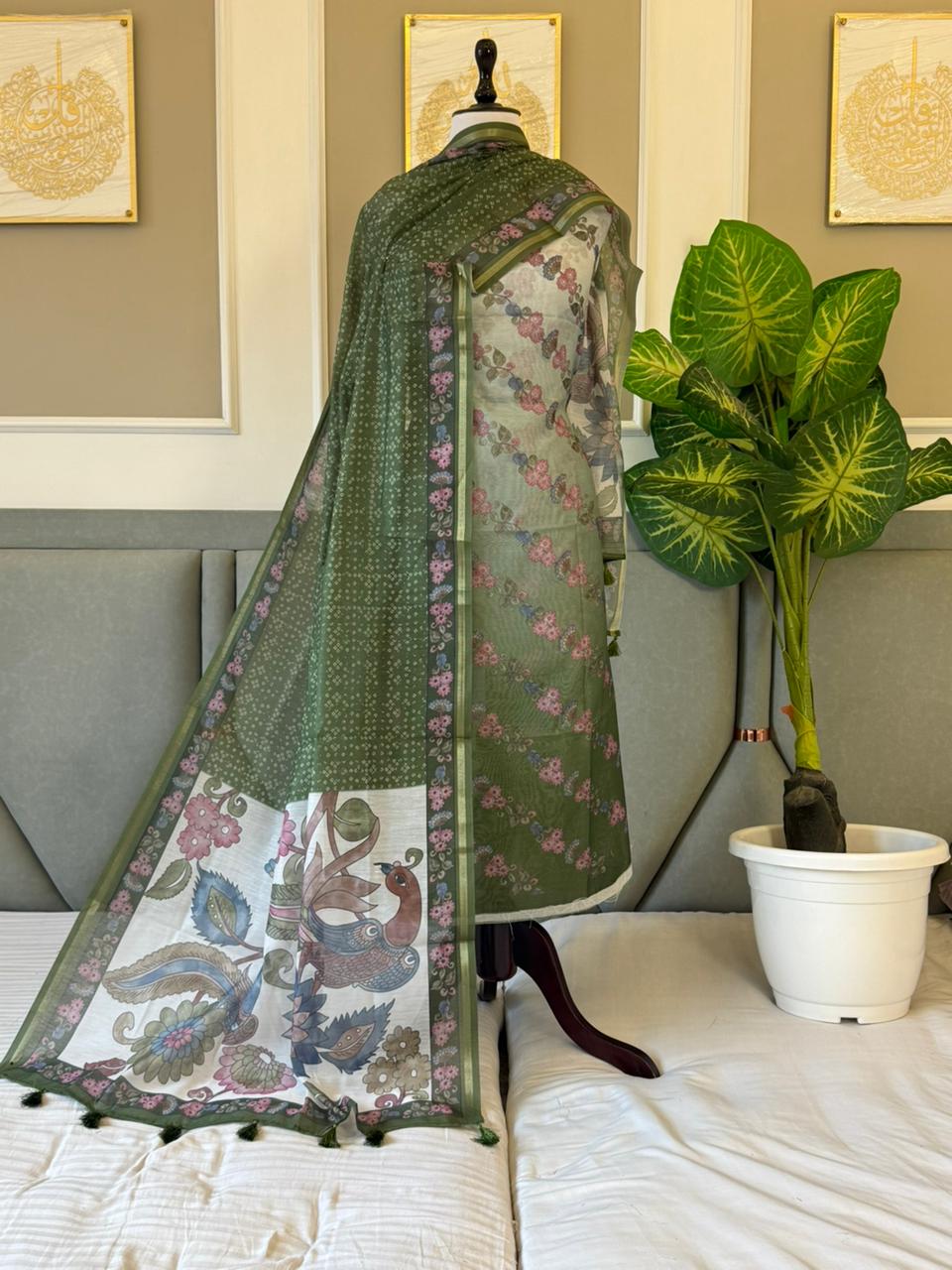MORNI-OLIVE GREEN
