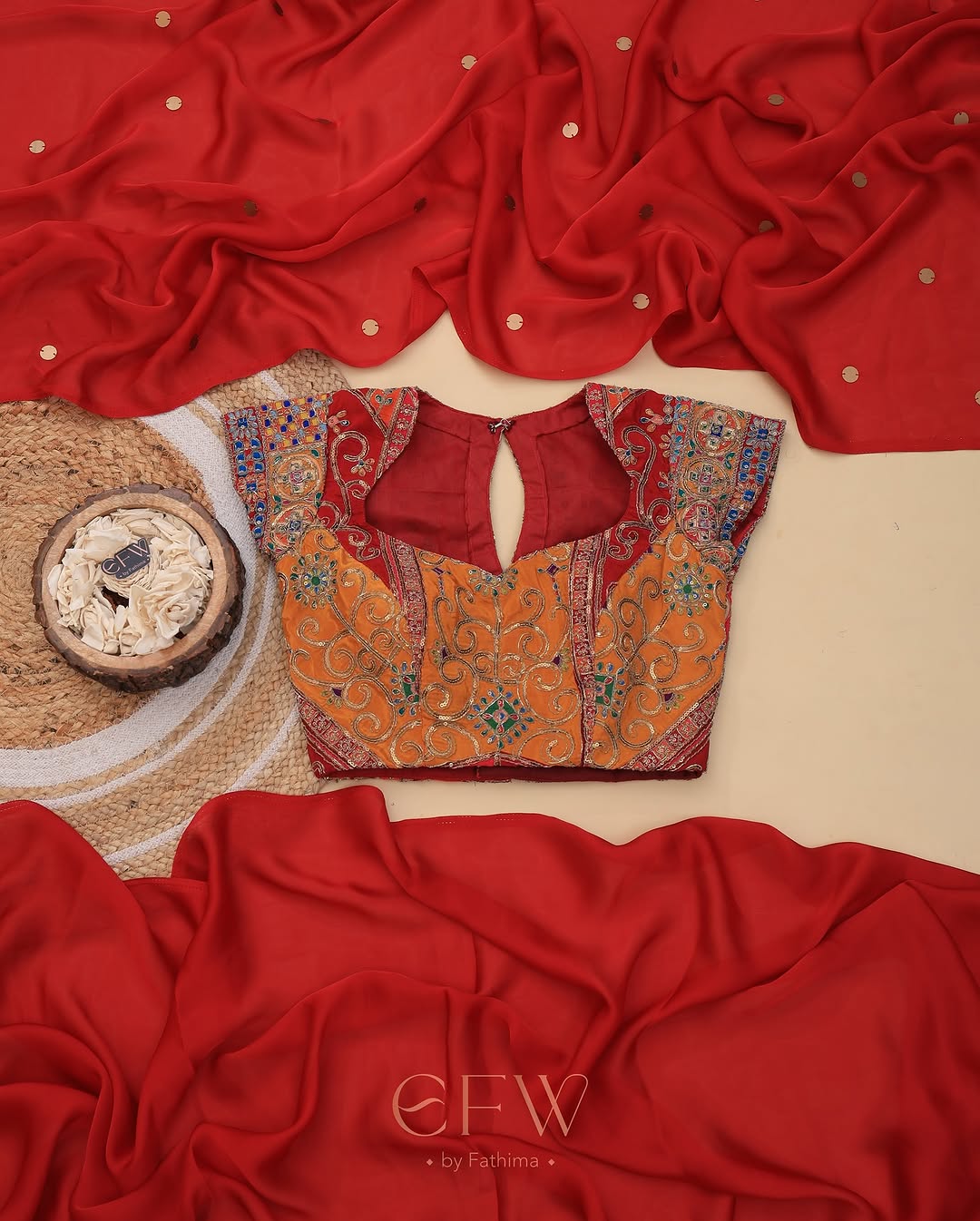 SAARA LUXE-ELBOW WDIT