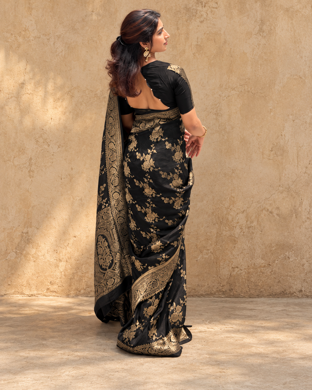 DEEPALI EDIT -BLACK