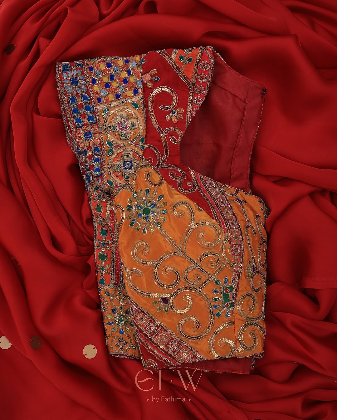 SAARA LUXE-ELBOW WDIT