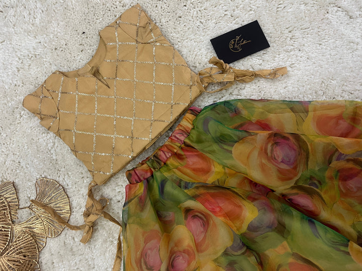 LIL -  Aaralyn Petal Whirl