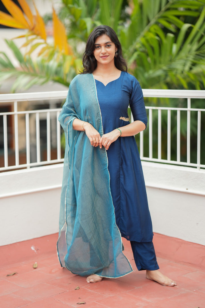 MIRAAYA KURTA SET