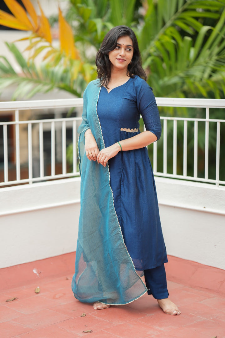 MIRAAYA KURTA SET