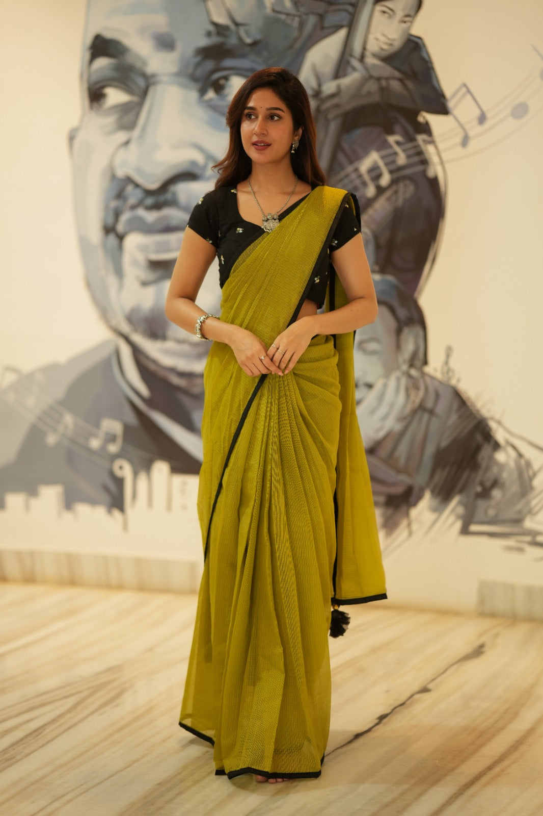 MARUDHANI RAAGAM LUXE